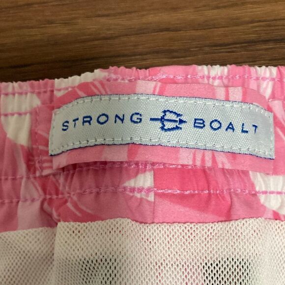 Strong Boat Classic Boys Swim Trunks in White/Pink Frond Print. Size 12. - Picture 8 of 9